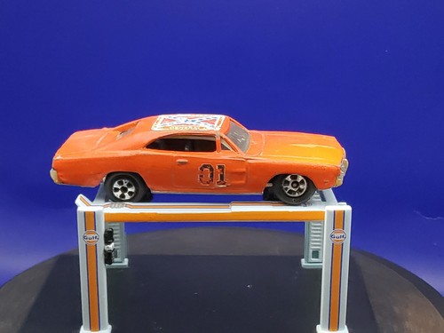 1:64 1981 Ertl Dukes of Hazzard General Lee Car Diecast