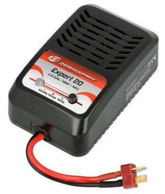 Robitronic - * NiMh Charger 4-8 Cell 2A Expert LD 20