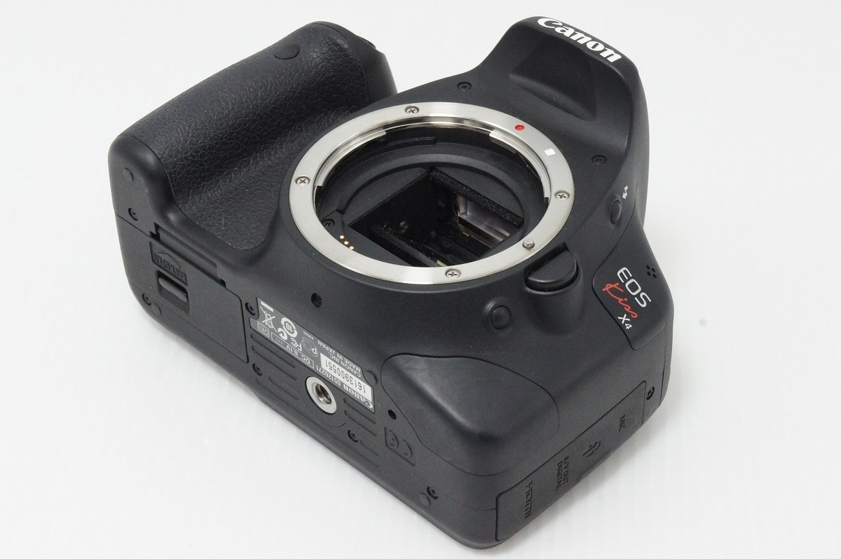 1,420 shots] Canon EOS Kiss X4 / Rebel T2i / 550D Digital Camera