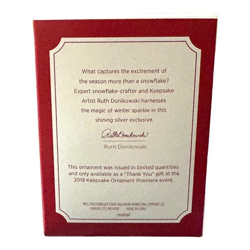 Hallmark Keepsake Ornament Club Exclusive A Glistening Gift for You 2019 NWB - Picture 5 of 6