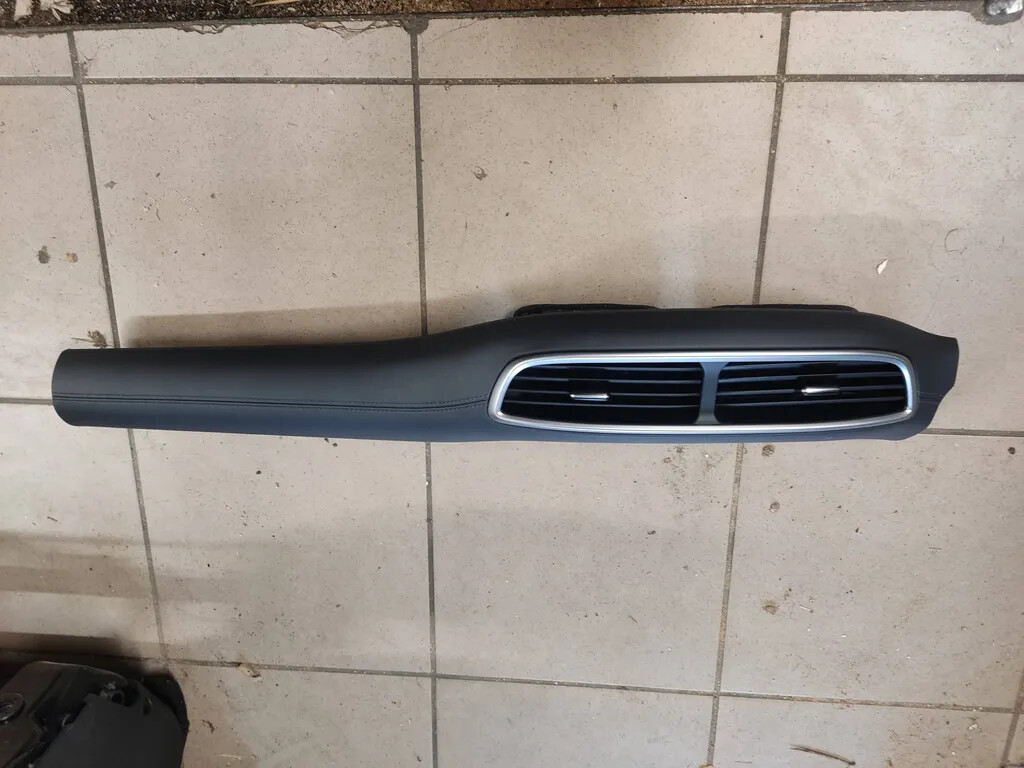 Cuadro de instrumentos Hyundai Tucson TL 2018 revestimiento cabina 84795-D7AB0TRY