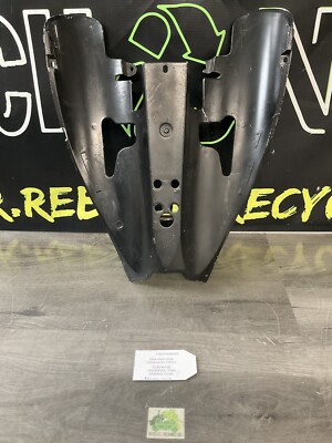 04 05 06 2004 2005 2006 Yamaha Yzf R1 Rear Back Undertail Under