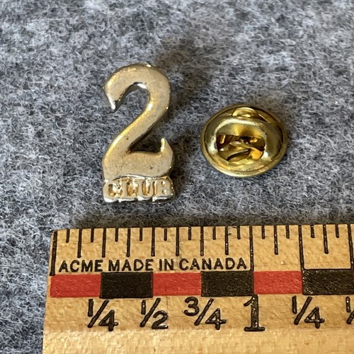 Number 2 Two Club Gold Toned Duex Dos Zwei Retro Birthday Vintage Hat Lapel Pin - Picture 11 of 13