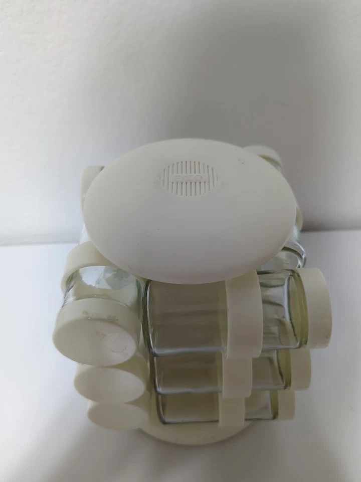 Estante de especias estilo Susan perezoso blanco EKCO de colección años 80 con 12 contenedores de especias de vidrio Foto 3 de 4