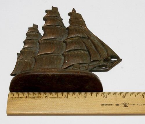 Bookend/Doorstop Clipper Sailing Ship Cast Iron Vintage 6" Tall Marked LQQK! - Picture 5 of 5