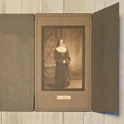 Antique 1910s Catholic Nun Photograph Sister M. Ursula 4'' X 6'' Chicago