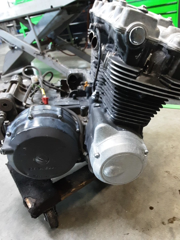 1982 82 80-82 Honda CB900 CB900C CompleteEngine Motor Transmission BR-690 - Image 4 of 4