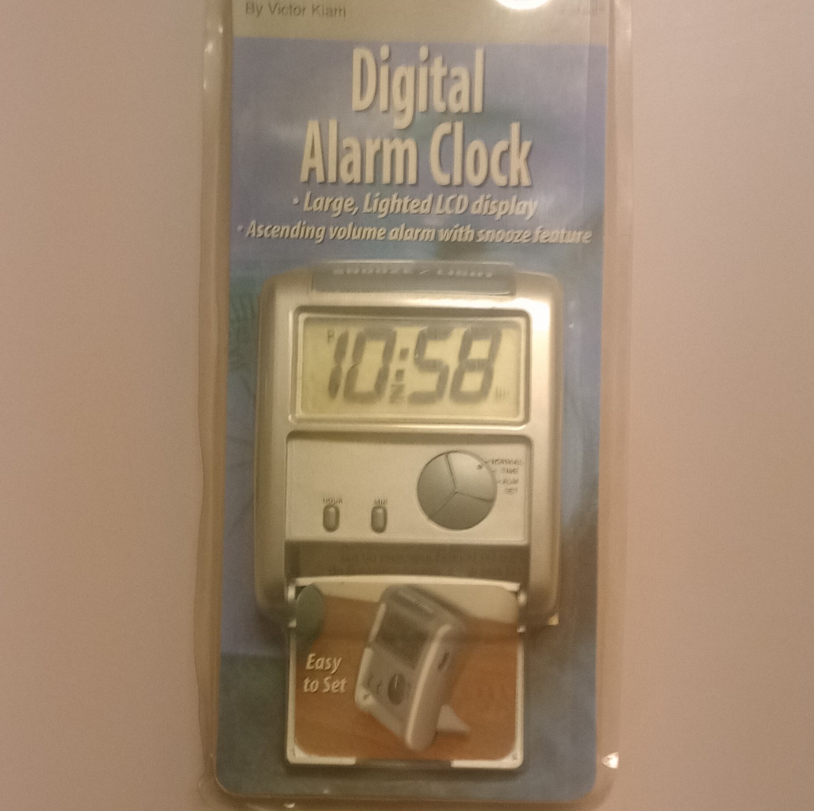 Silver Lighted Lcd Display Snooze Ascending Volume Easy Set