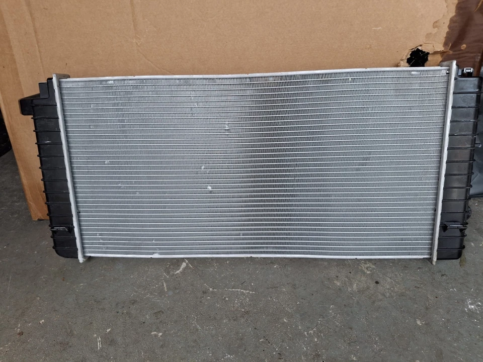 ACDelco 21404 - GM Original Equipment Engine Coolant Radiator Cadillac  - Image 2 of 4