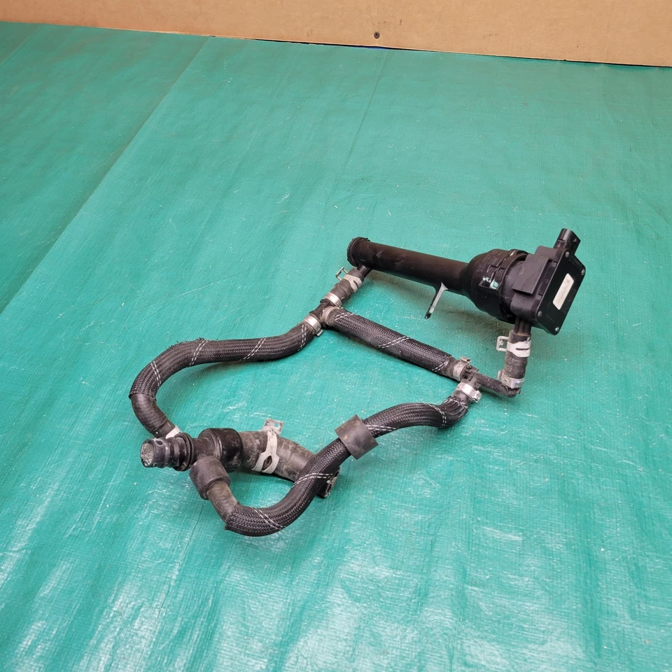 Датчик уровня охлаждающей жидкости 2013-2016 Ford Escape Fusion 1,6 от оригинального производителя GV61-8C045-AA - Изображение 2 из 4