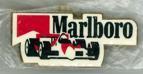 Indy Car Racing pin - Marlboro sponsor - auto