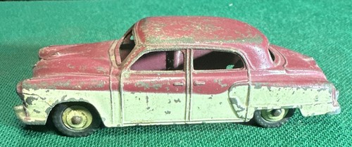 RARE VINTAGE DINKY 1952 STUDEBAKER 4 DOOR #172 MOST ORIGINAL PAINT & REIFEN