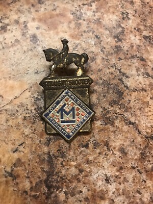 RARE VTG TOM MIX STRAIGHT SHOOTER BADGE PIN RALSTON  SILVER TONE METAL