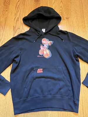 Jeff Koons Balloon Dog Uniqlo Black Sweatshirt Small Graphic