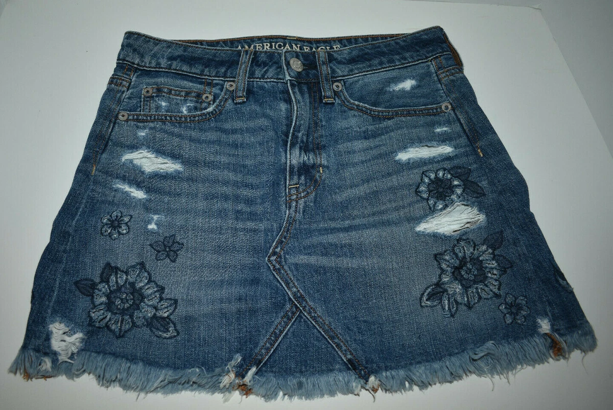 American Eagle Distressed Denim Skirt w/ Embroidered Flower Design - Size 0