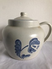 Vintage Pfaltzgraff Yorktowne Gray/Blue Floral Stoneware Bean Pot 70 with Lid