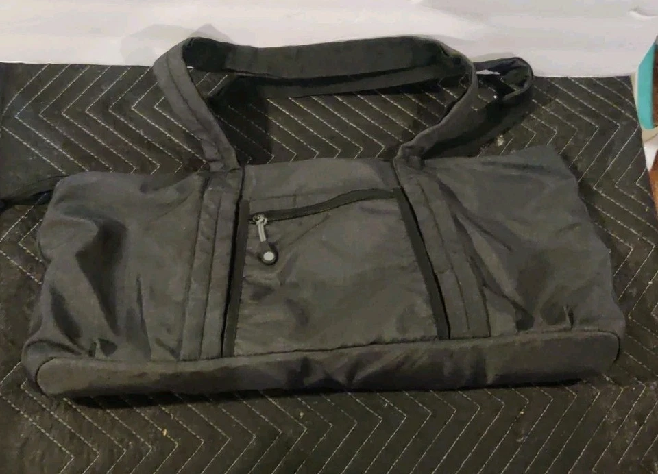 GAIAM - ALL DAY YOGA TOTE BAG Gray - Image 3 of 4