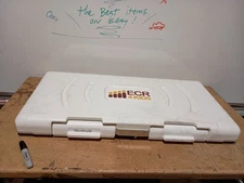 ECR4Kids ELR-18004 Wall-Mounted Baby Changing Station Horizontal Fold-Down NewOS