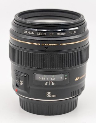 Canon EF 85mm f/1.8 USM lens *Scratched*