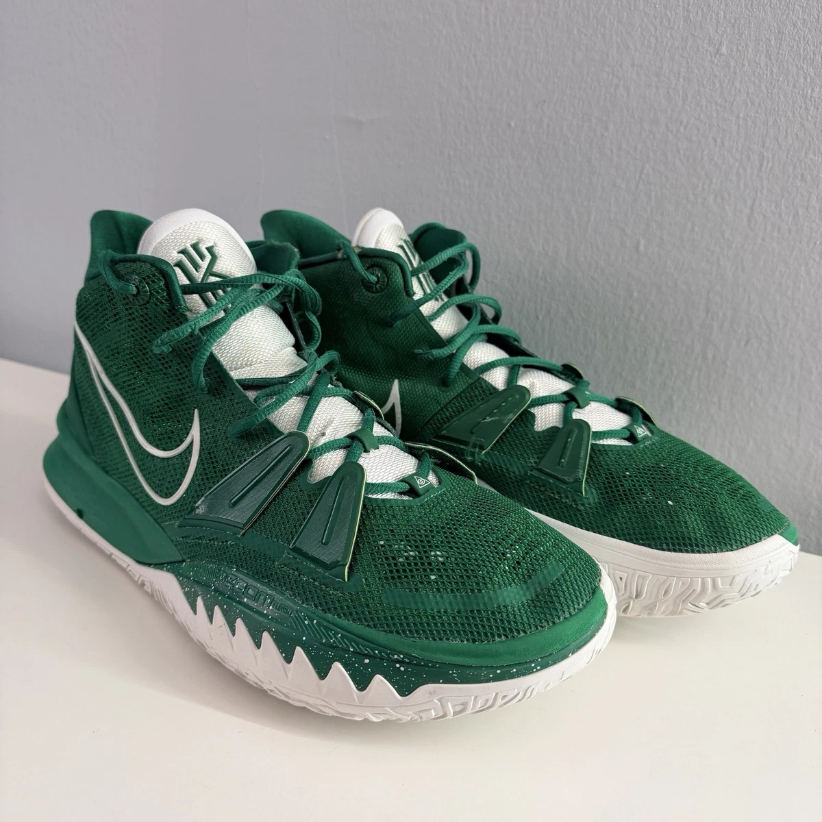 Preços baixos em Nike Kyrie 7 TB Gorge Green | eBay