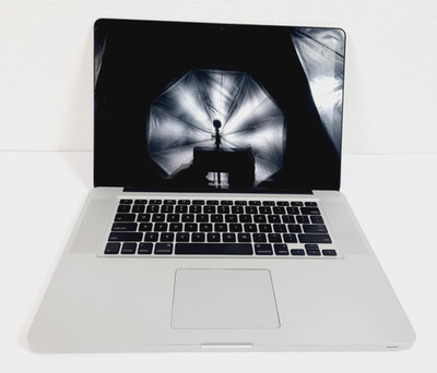 Apple MacBook Pro A1286 15'' Laptop For Parts/ Not Working, Untested As-Is