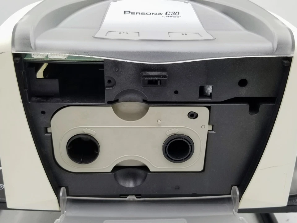 FARGO PERSONA C30 THERMAL COLOR PHOTO ID CARD BADGE PRINTER 044400 - Image 4 of 4