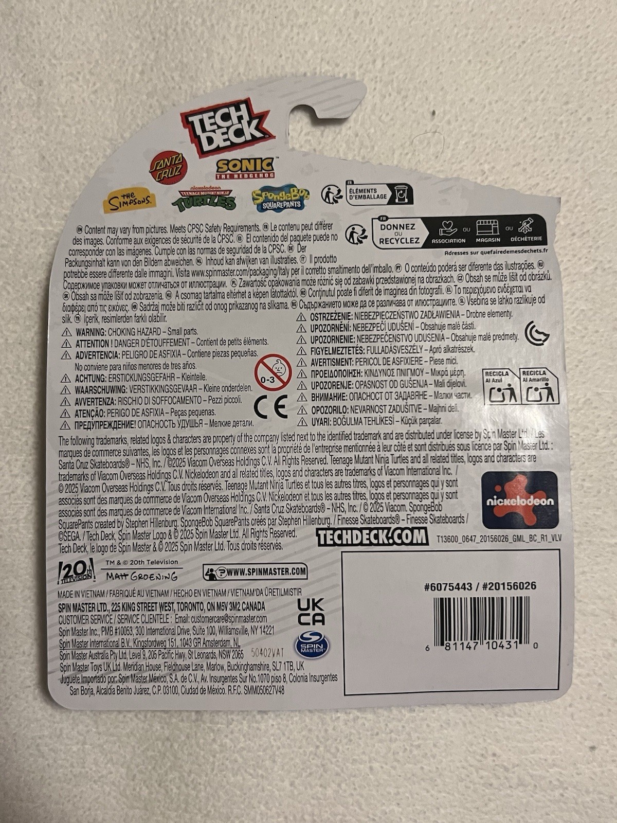 2025 Tech Deck The Simpsons Homer Fingerboard Santa Cruz Skateboard 1/7