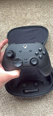 Razor Wolverine V3 Pro With case and all accessories (read description)
