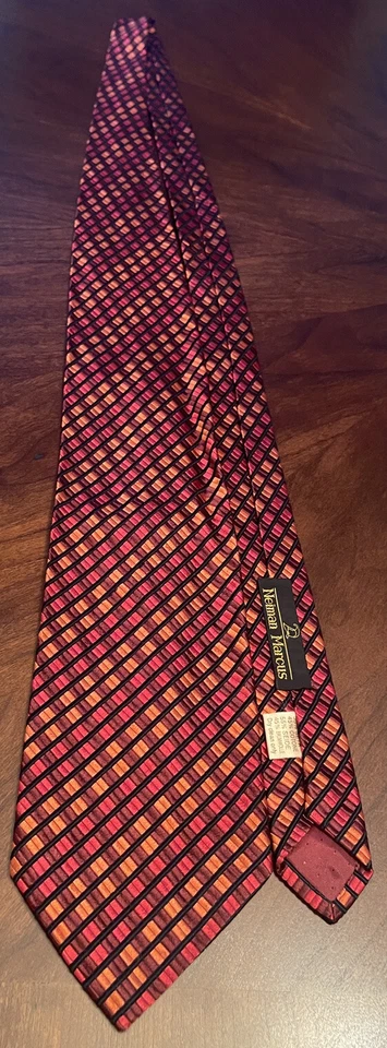 Neiman Marcus Red Orange Black 55%Silk 45% Cotton Men’s Neck Tie Made In Italy - Image 3 of 4