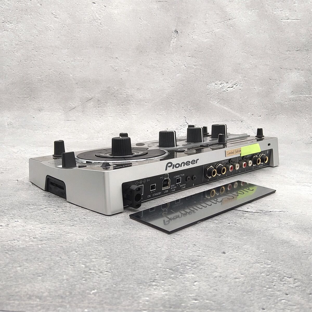 Pioneer RMX-1000-M Limited Mirror Platinum DJ Remix Station Pioneer RMX-1000-M Limited Mirror Platinum DJ Remix Station