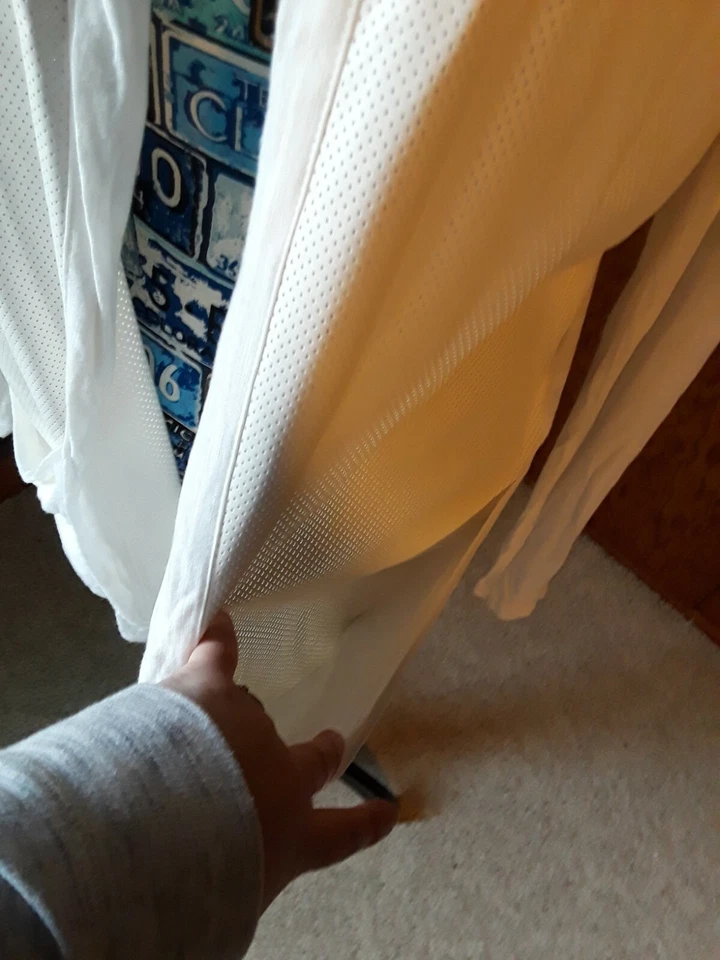 Cardigã Calvin Klein Branco Frente Aberta Couro Fuax Tamanho Médio com Bolsos - Imagem 3 de 4