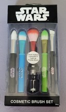 Star Wars Cosmetic Brush Set of 5 with a Light-up Brush