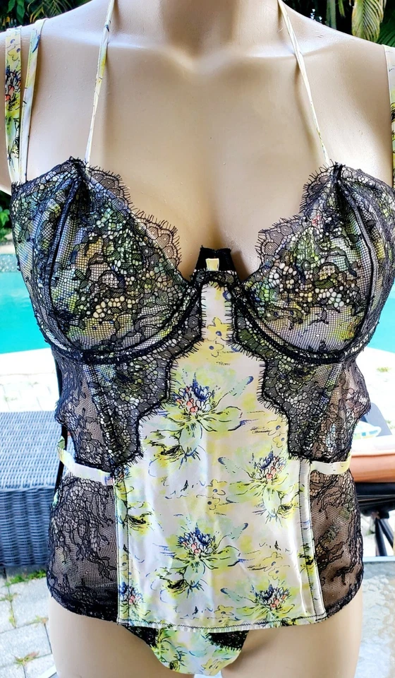 victoria's secret Rare Vintage silk corset set designer Collection 36D L Satin - Image 2 of 4