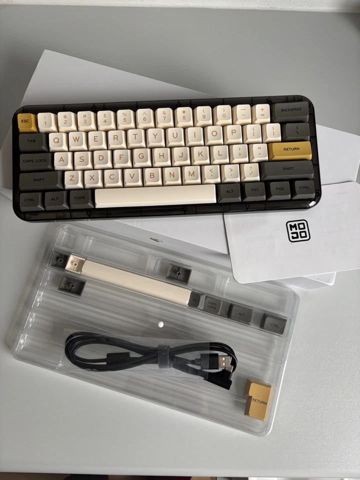 MelGeek Mojo60 Ember Bluetooth Wireless Mechanical Keyboard 60% RGB Tastatur - Bild 3 von 4