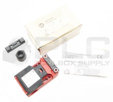 NEW ALLEN BRADLEY 802F-S62P2 SER A KEY INTERLOCK SWITCH 10A 300VAC