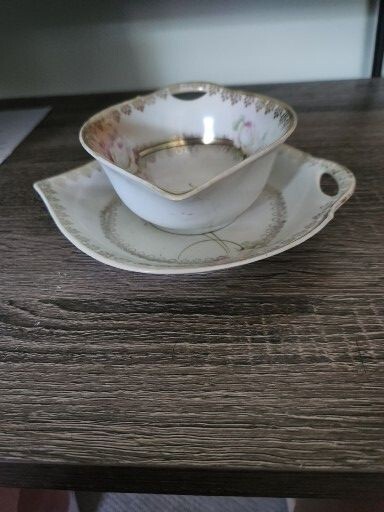 Vintage Porcelain Sauce Gravy Boat Bavaria •	6 inches long 4 ¾ inches wide, 2 in
