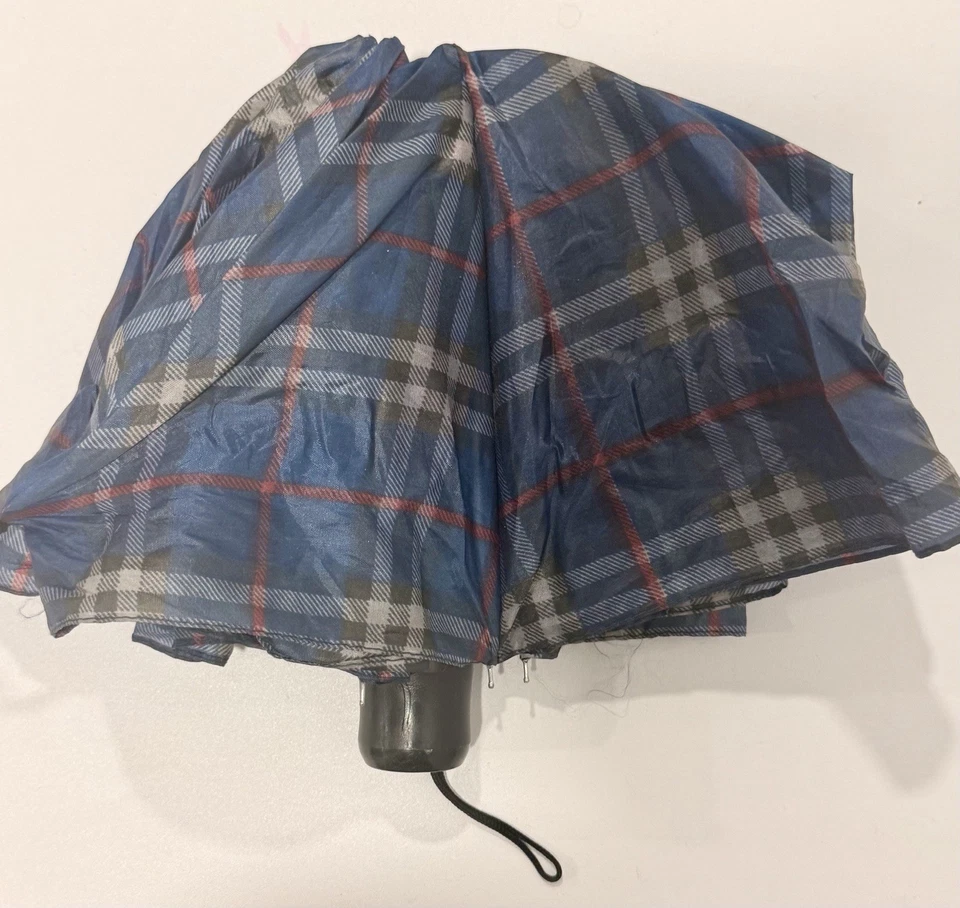 Paraguas - Diseño a cuadros azules Foto 2 de 4
