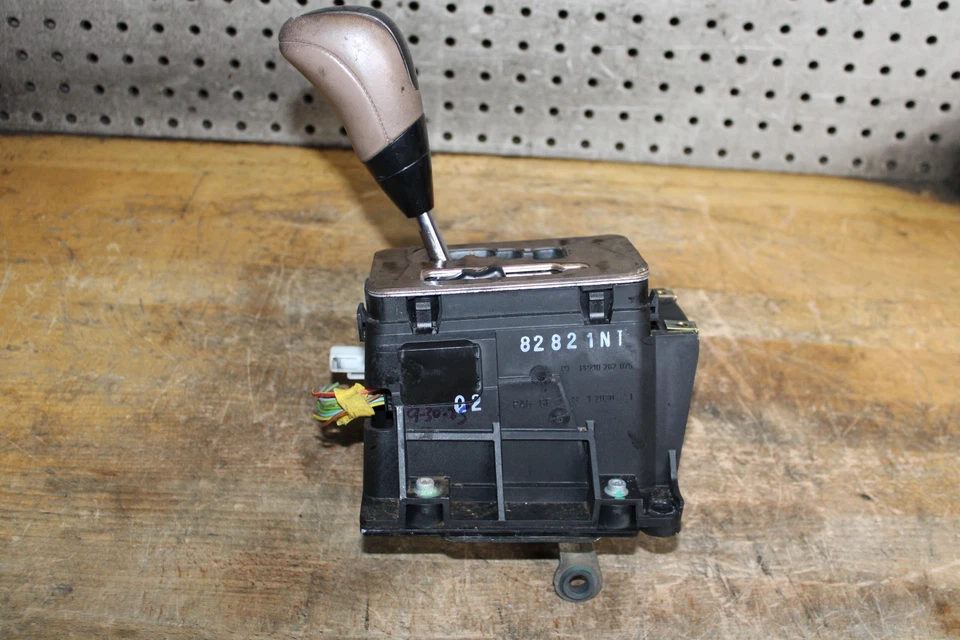 Palanca de cambios de piso Mercedes-Benz W210 E320 2001 OEM PP210 267 075 Foto 4 de 4