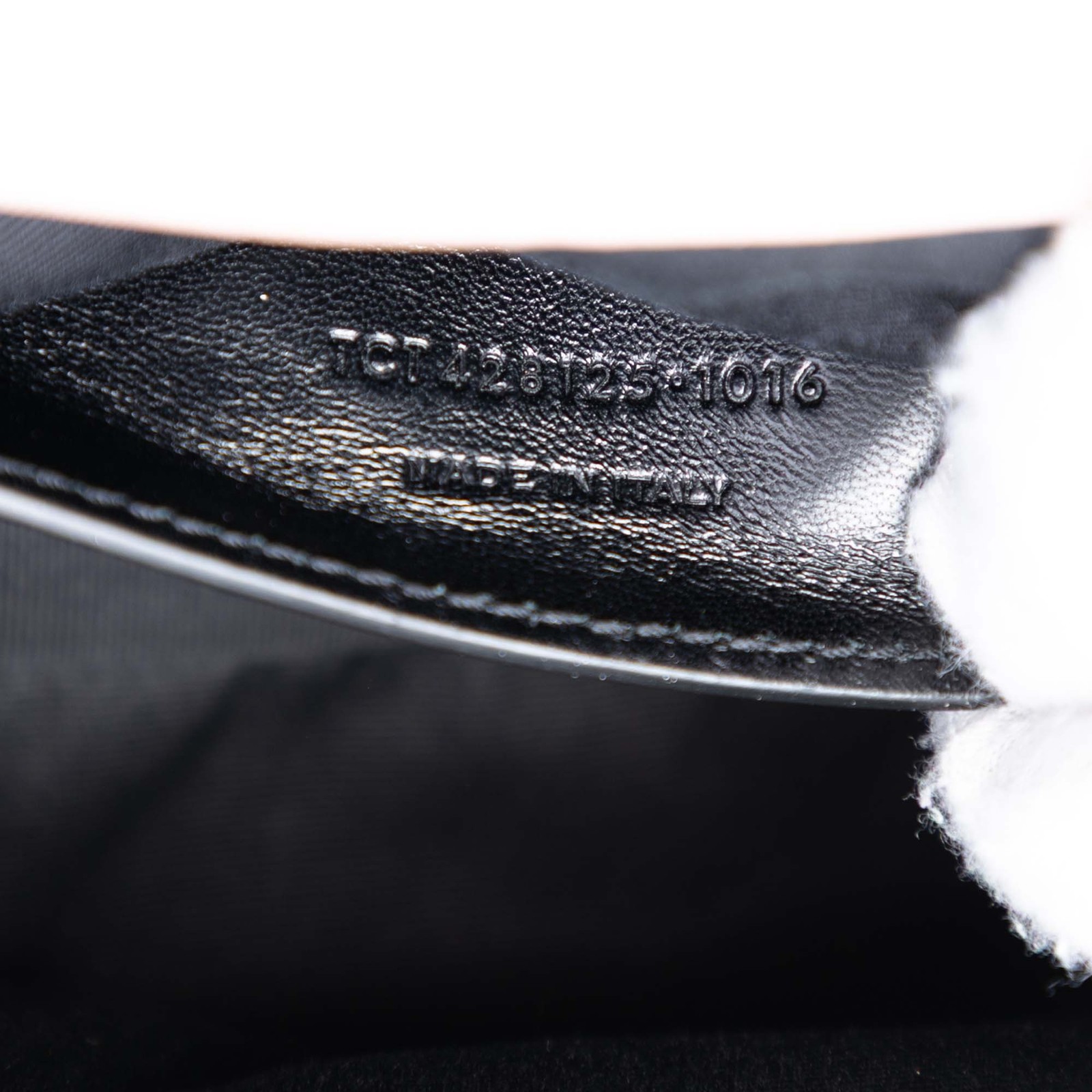 Authenticated Saint Laurent Medium Sheepskin Triquilt Monogram College Bag thumbnail 5