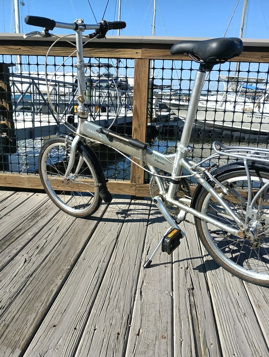 Bike: Dahon Mariner D7 Aluminum 20-in wheels in very good