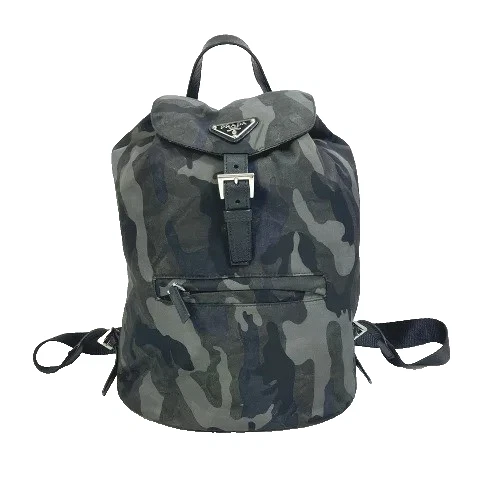 PRADA 尼龙外部迷彩包和女士手提包| eBay