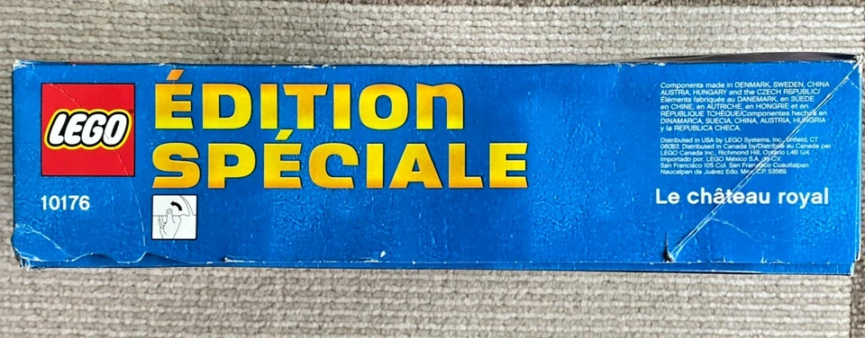 RARE! LEGO 10176 Knights' Kingdom "Royal Castle” (Costco exclusive) - Image 3 of 4