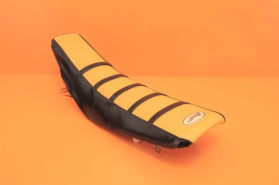 2003 02-23 RM85 RM85L OEM Main Seat Saddle Pillion Foam Base Cover Pan Mounts - Image 4 of 4