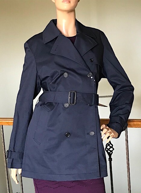 uniqlo short trench coat