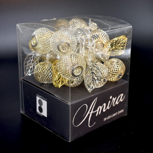 Gold & Silver Leaf Lantern Indoor Mains Operated String Light.28 LED lights. - Picture 2 of 3