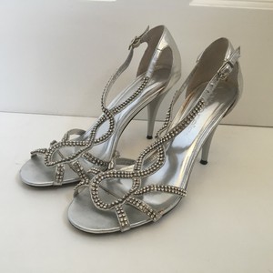 pelle moda silver heels