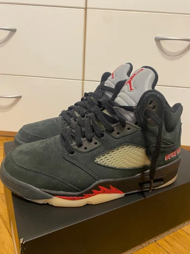 Size 8 - Air Jordan 5 Retro GORE-TEX Off-Noir W
