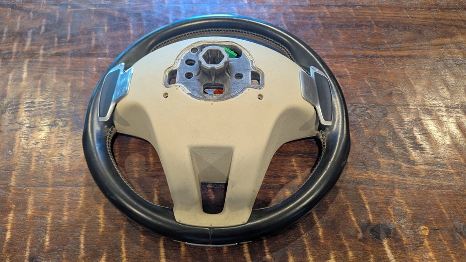Volvo OEM S60, S80, V60, V70, XC60, XC70 Steering Wheel 3 Spoke w/Gear Paddles - Image 4 of 4