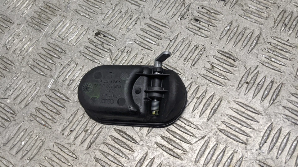 AUDI TT QUATTRO CUPÉ 2002 MANIJA PUERTA INTERIOR (PASAJERO) PLATA 8n0837019a Foto 2 de 3