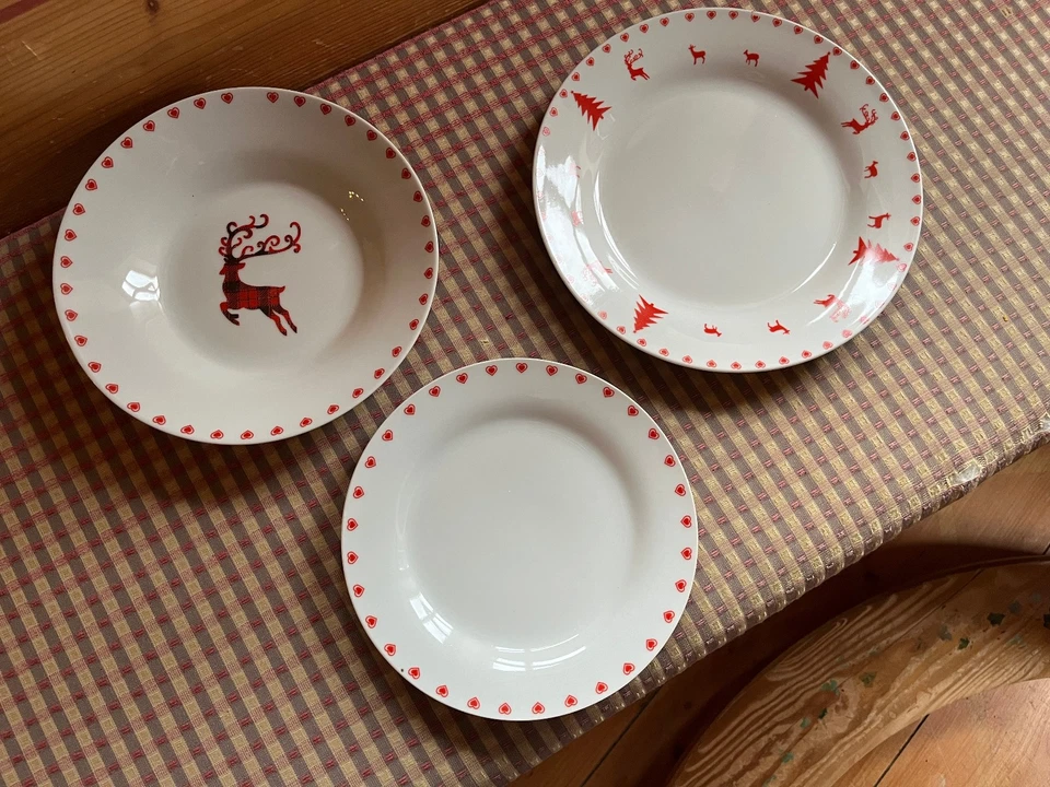 Porzellan-Teller-Set mit Weihnachtsmotiven